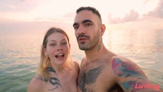 Strong, Stretchy & Sexy – Alex e Sammm