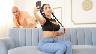 Big Dick Try-On – Sara Retali, Christian Clay